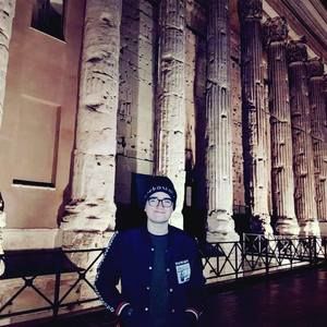 Meet your Posher, Santiago martin